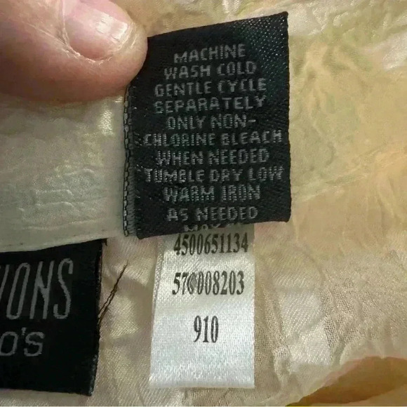 Additions Chico’s Women’s 1 M Ivory Ruffled Textured Chiffon Long Sleeve Tunic - Picture 12 of 13